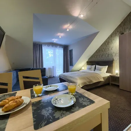 Ponik Przy Plazy Apartment